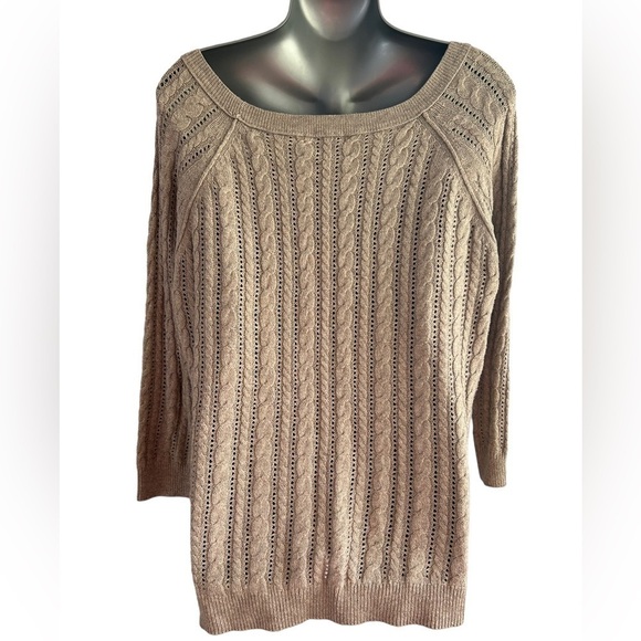 American Eagle Cable Knit Sweater • Used • Size: Large - Picture 4 of 6